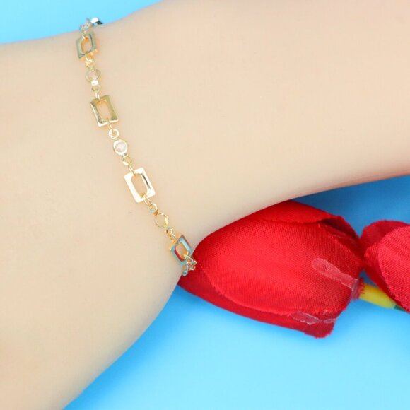 Chic & Stylish Bracelet – A Thoughtful Gift for Women and Girls, DYC1092 - Picture 7 of 9
